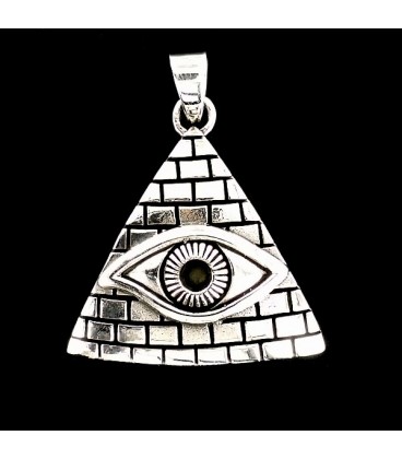 Ojo de Orus en piramide