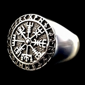 Vegvisir with runic circle. Sterling silver ring.